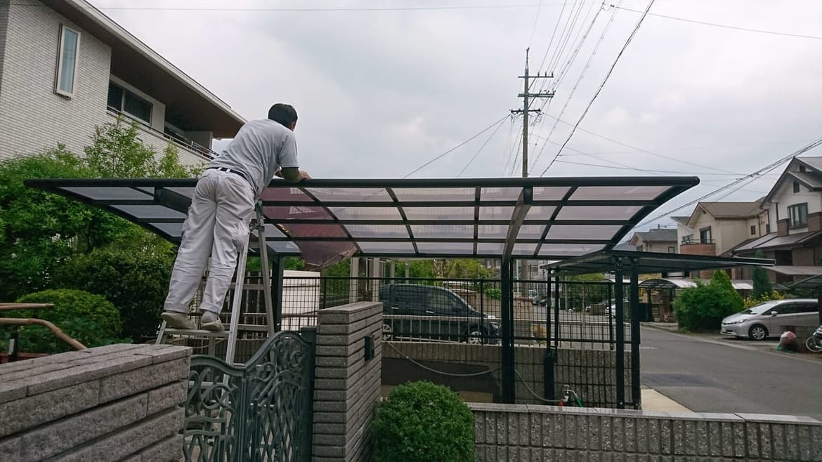 カーポートパネル取替え 名古屋市東区 | カーポート修理ならエクステリアの窓口名古屋市東区