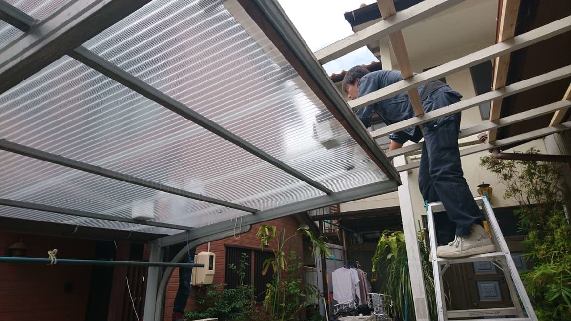 カーポート波板補修 名古屋市東区 | 波板張替えならエクステリアの窓口名古屋市東区