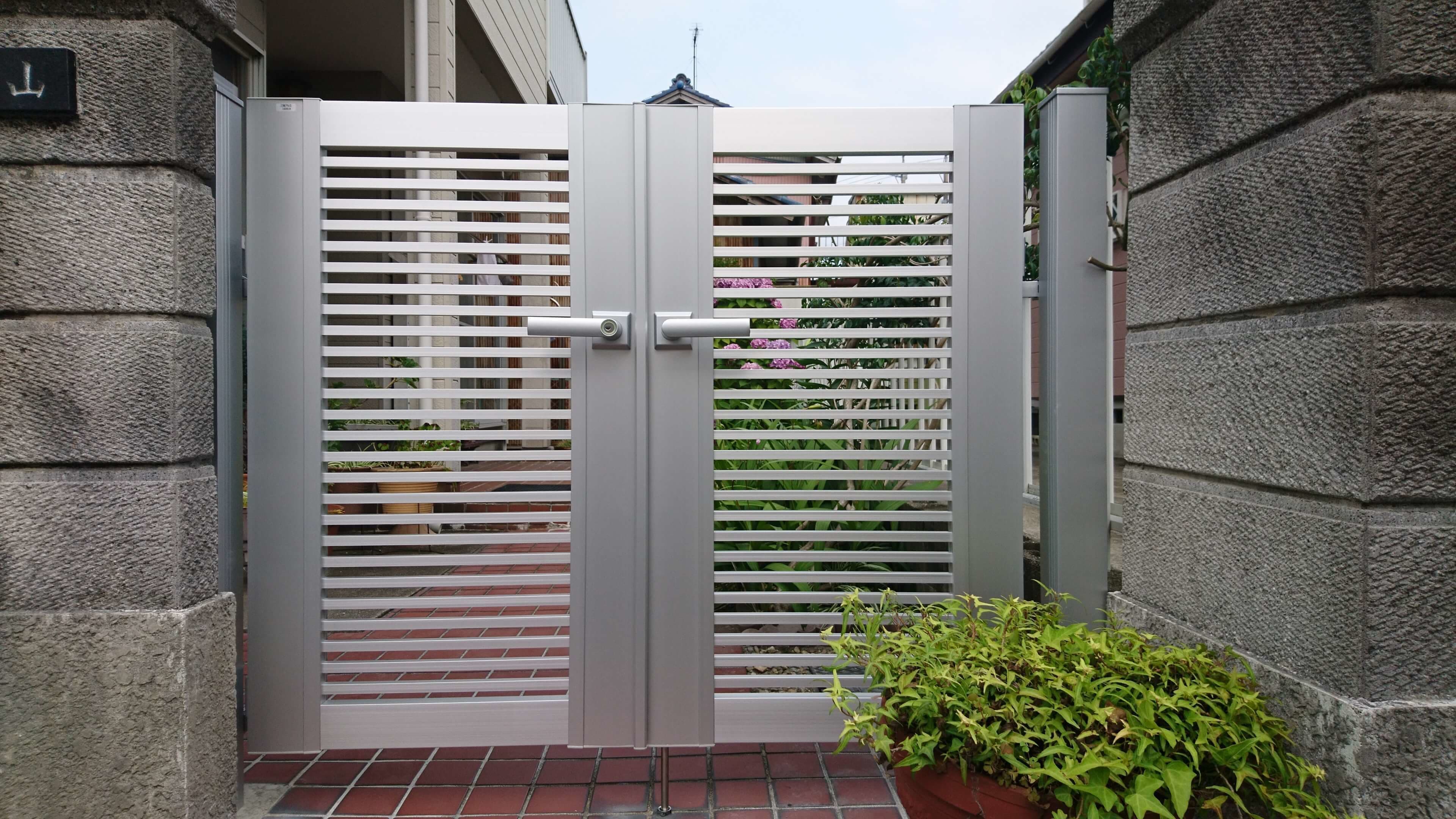 両開き門扉の取替え 名古屋市東区 | 門扉の取替えならエクステリアの窓口名古屋市東区